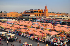 Trhovisko v Marrákeši
